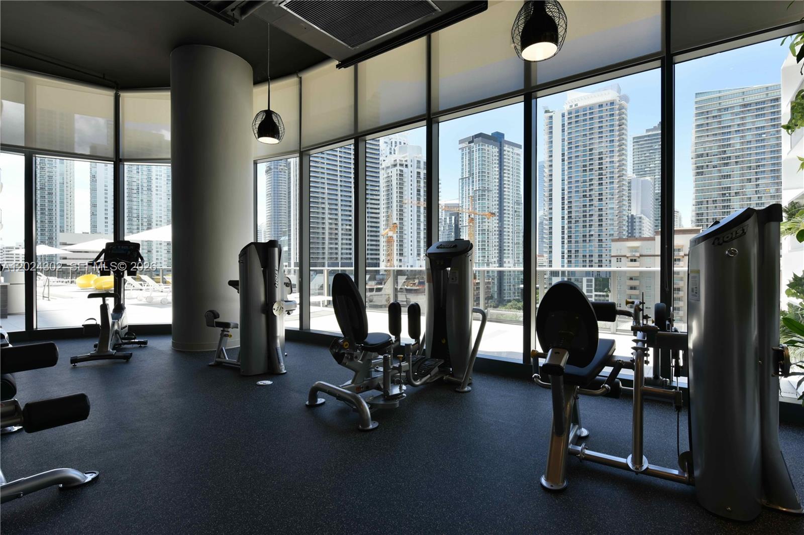 BRICKELL HEIGHTS EAST CON - Residential Lease