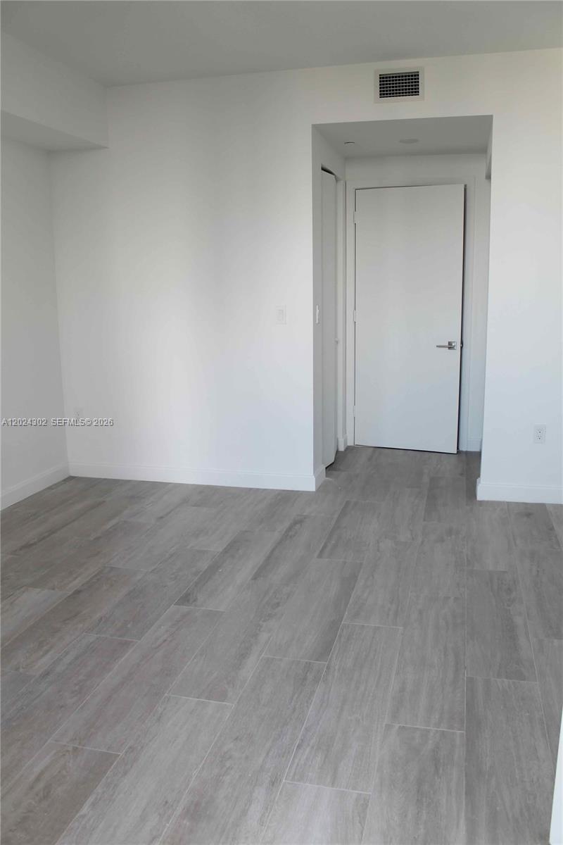 BRICKELL HEIGHTS EAST CON - Residential Lease