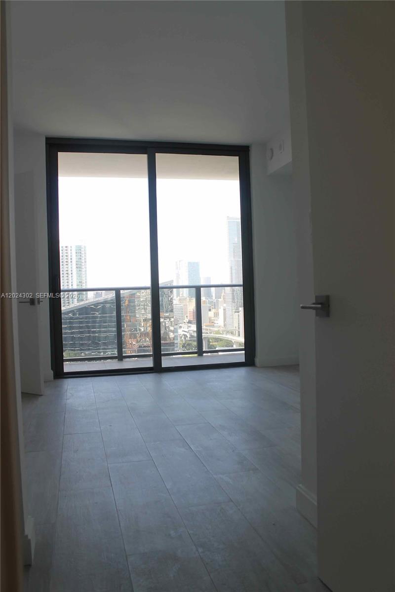 BRICKELL HEIGHTS EAST CON - Residential Lease