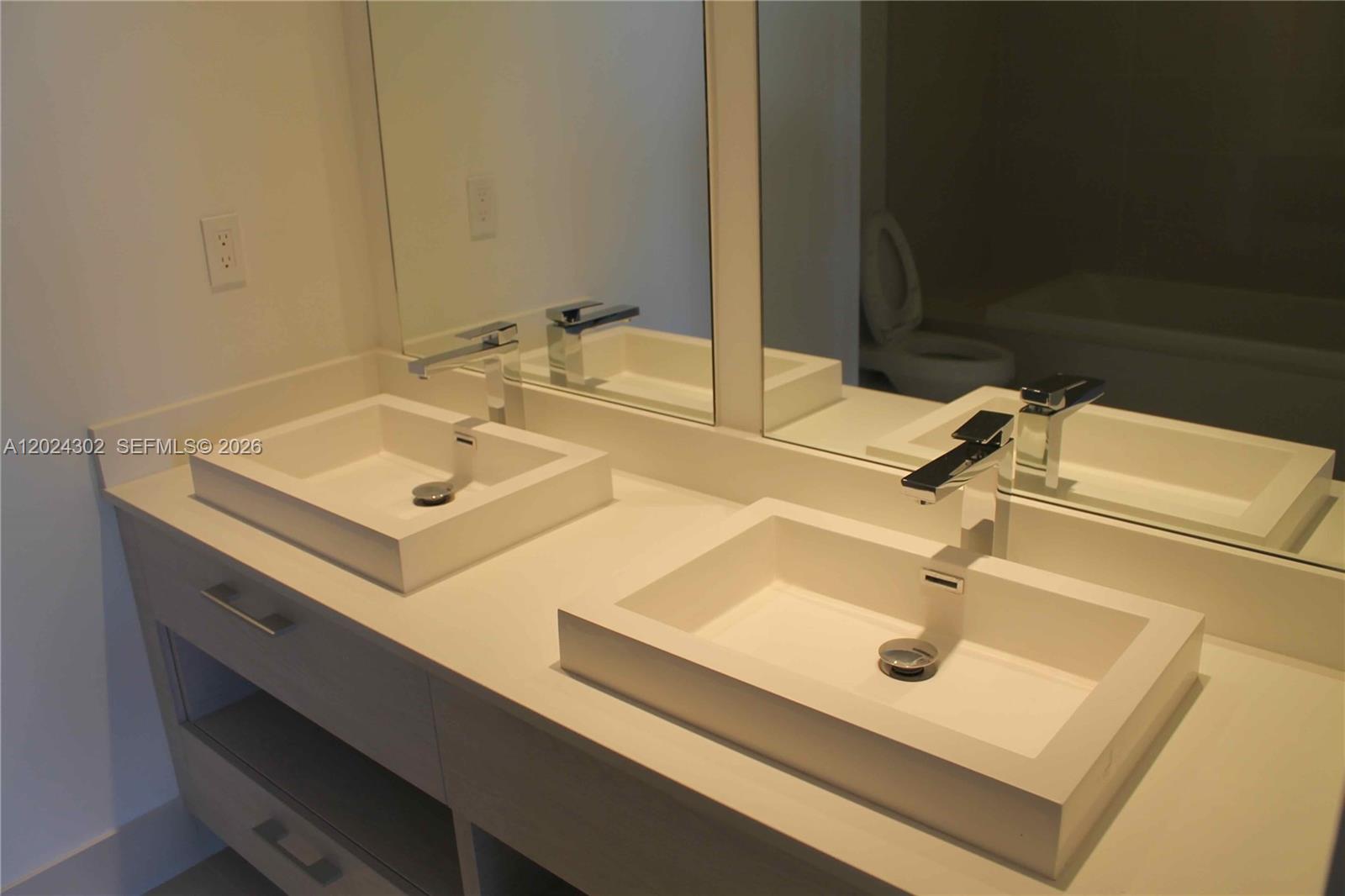 BRICKELL HEIGHTS EAST CON - Residential Lease