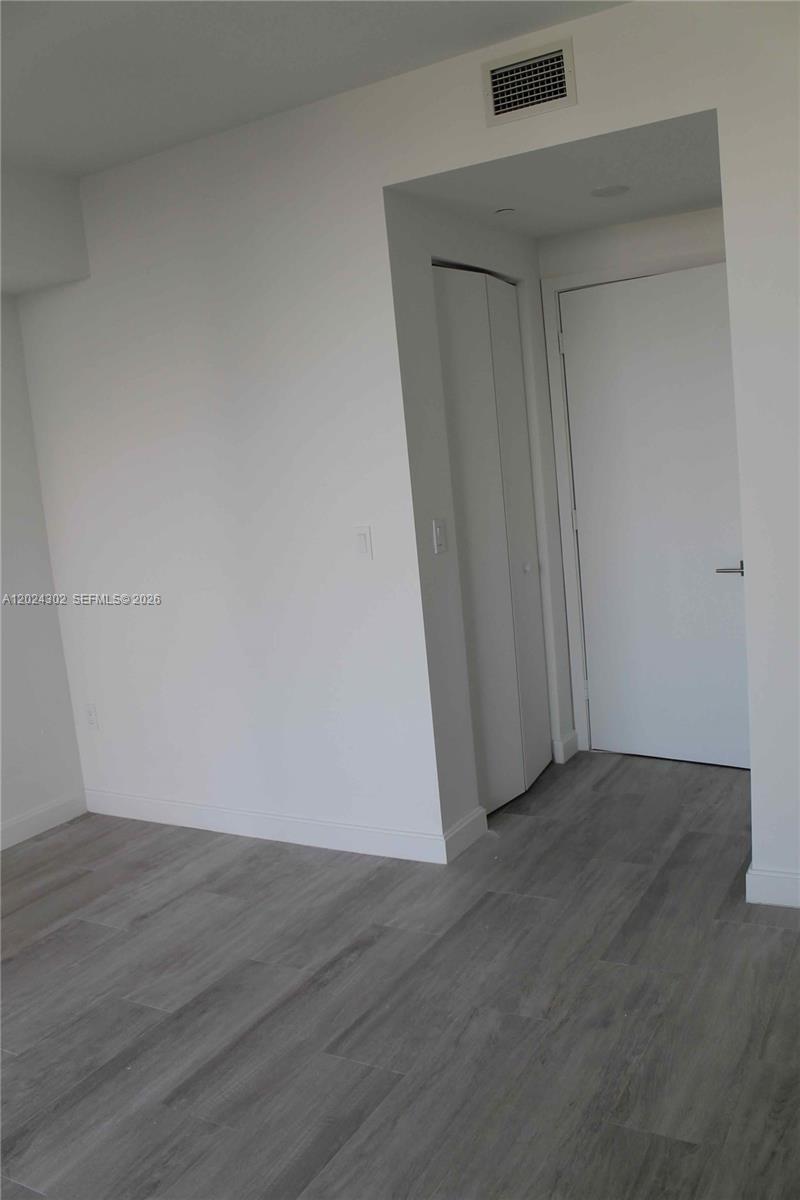 BRICKELL HEIGHTS EAST CON - Residential Lease