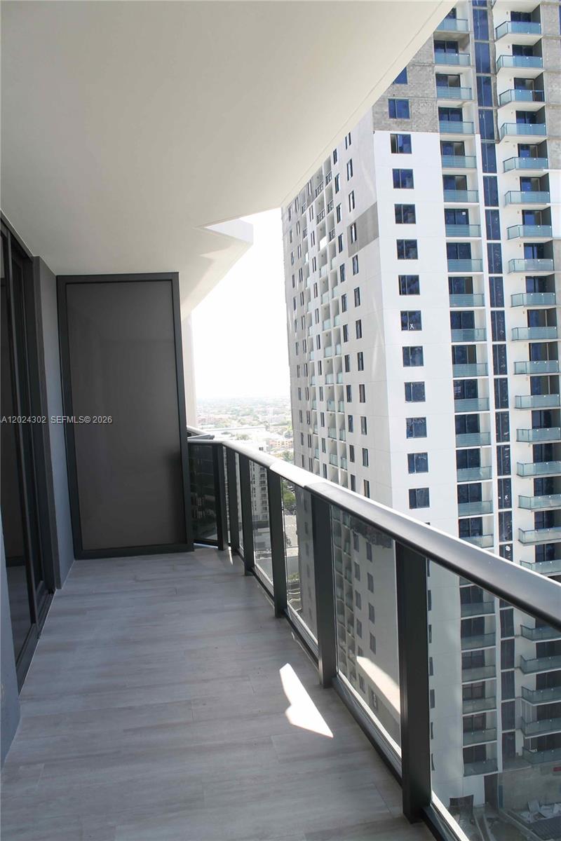 BRICKELL HEIGHTS EAST CON - Residential Lease