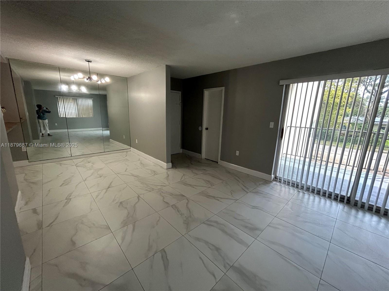 WINDWARD CONDO - Residential Lease
