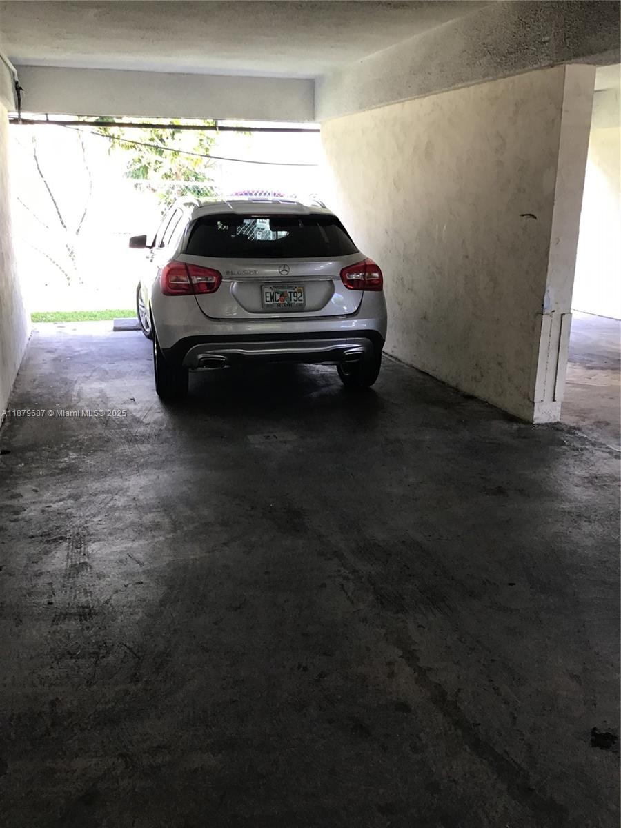 WINDWARD CONDO - Residential Lease