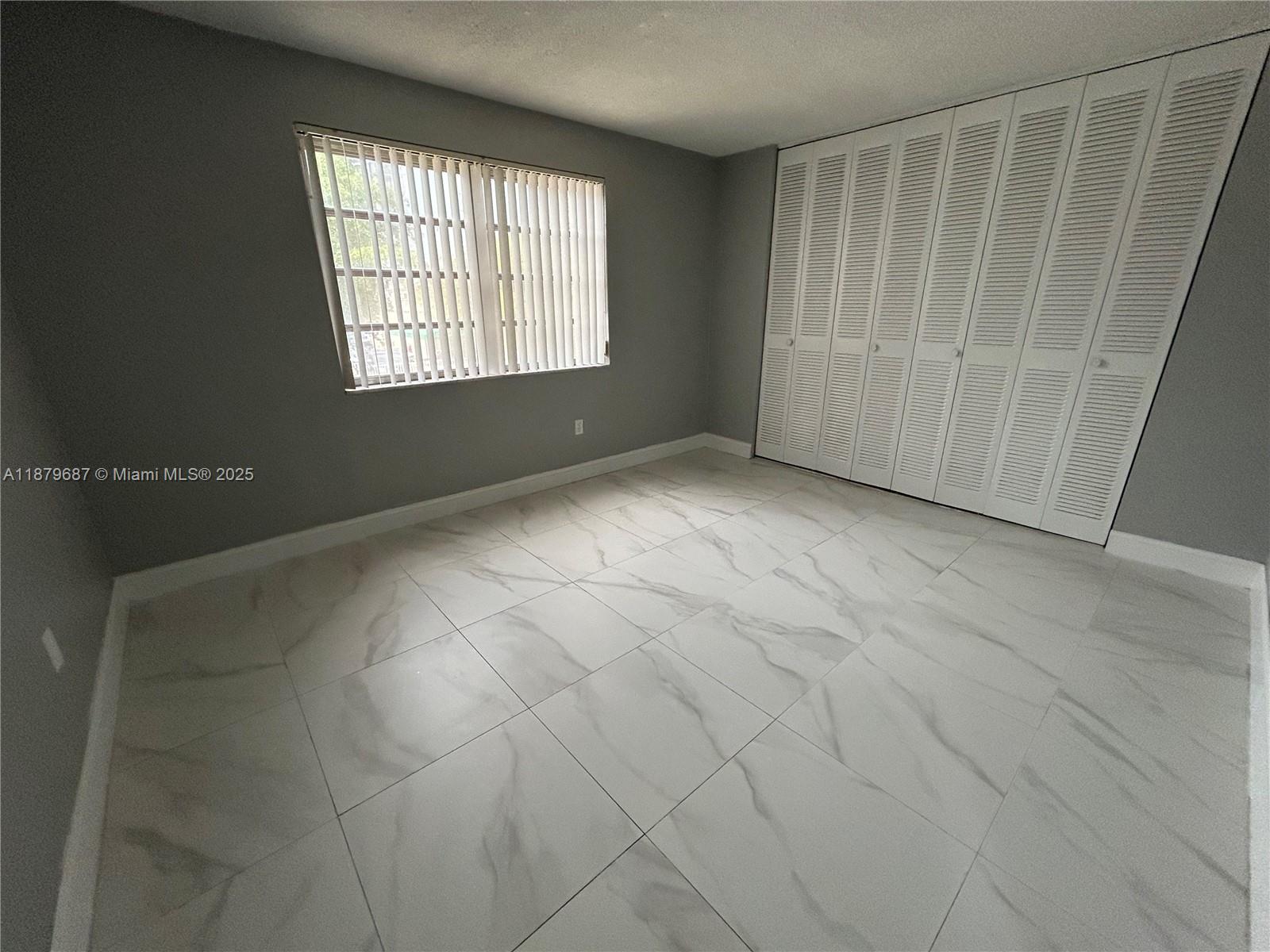 WINDWARD CONDO - Residential Lease