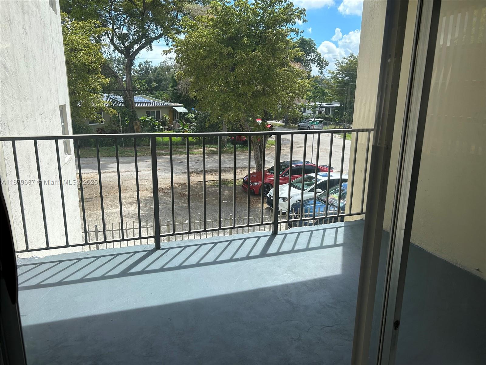 WINDWARD CONDO - Residential Lease