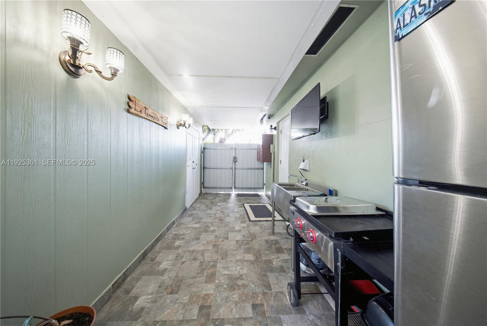 K & L SUB - Residential Lease