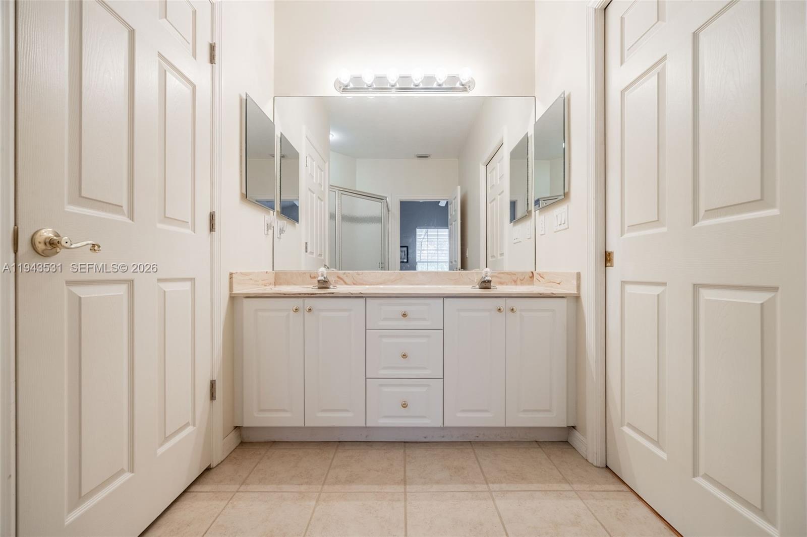 OLD PELICAN BAY - Residential