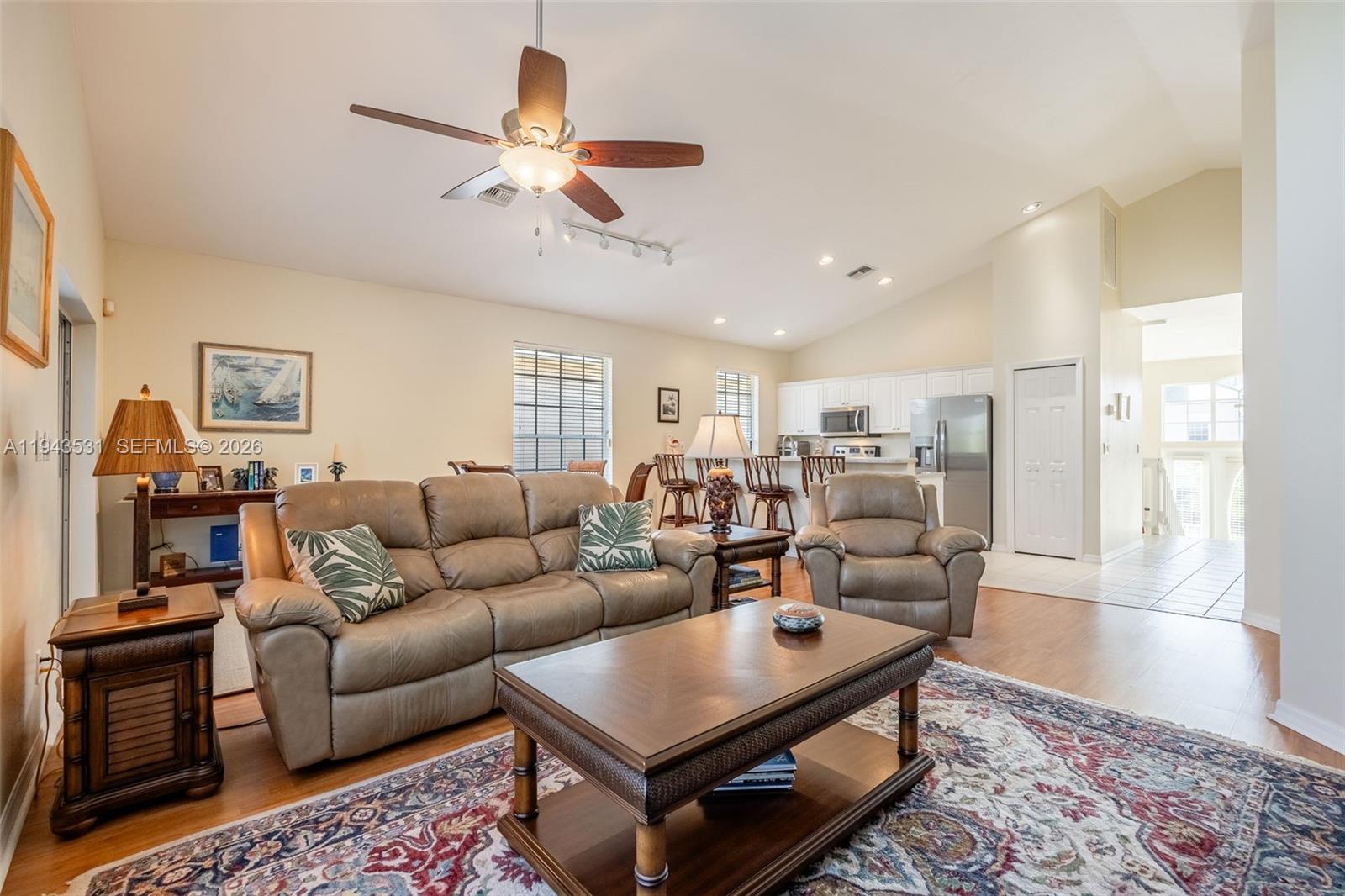 OLD PELICAN BAY - Residential