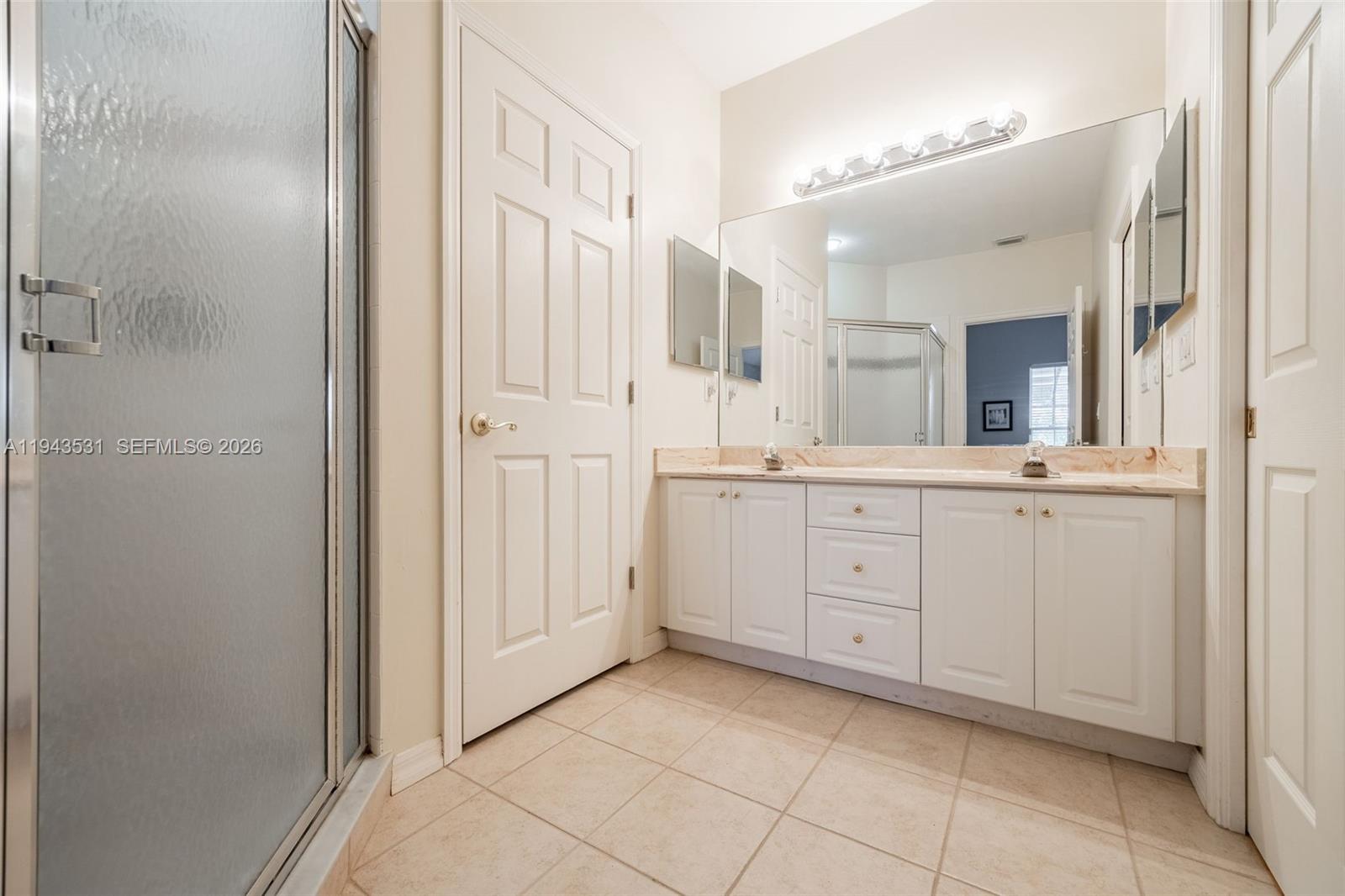 OLD PELICAN BAY - Residential