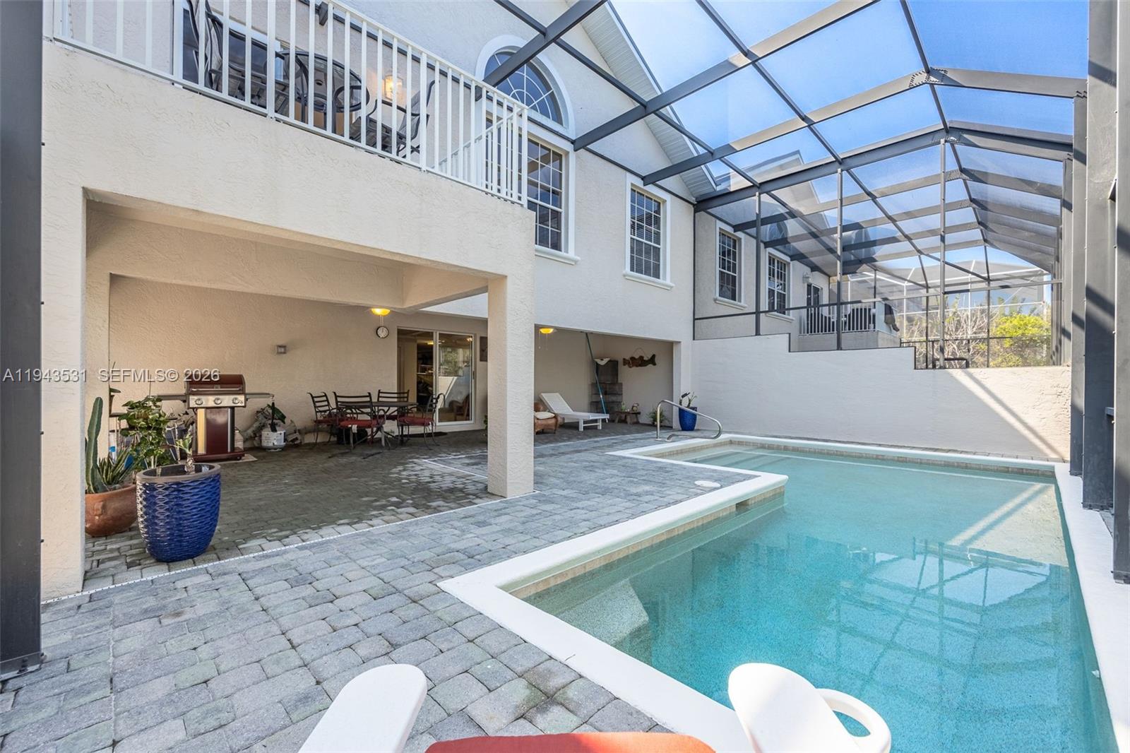 OLD PELICAN BAY - Residential