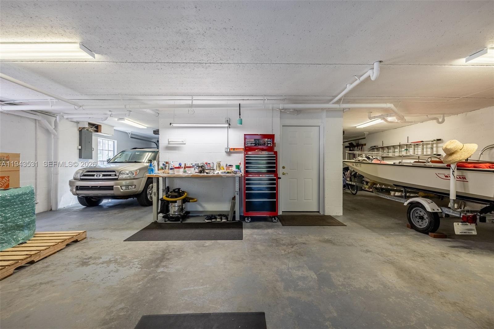 OLD PELICAN BAY - Residential