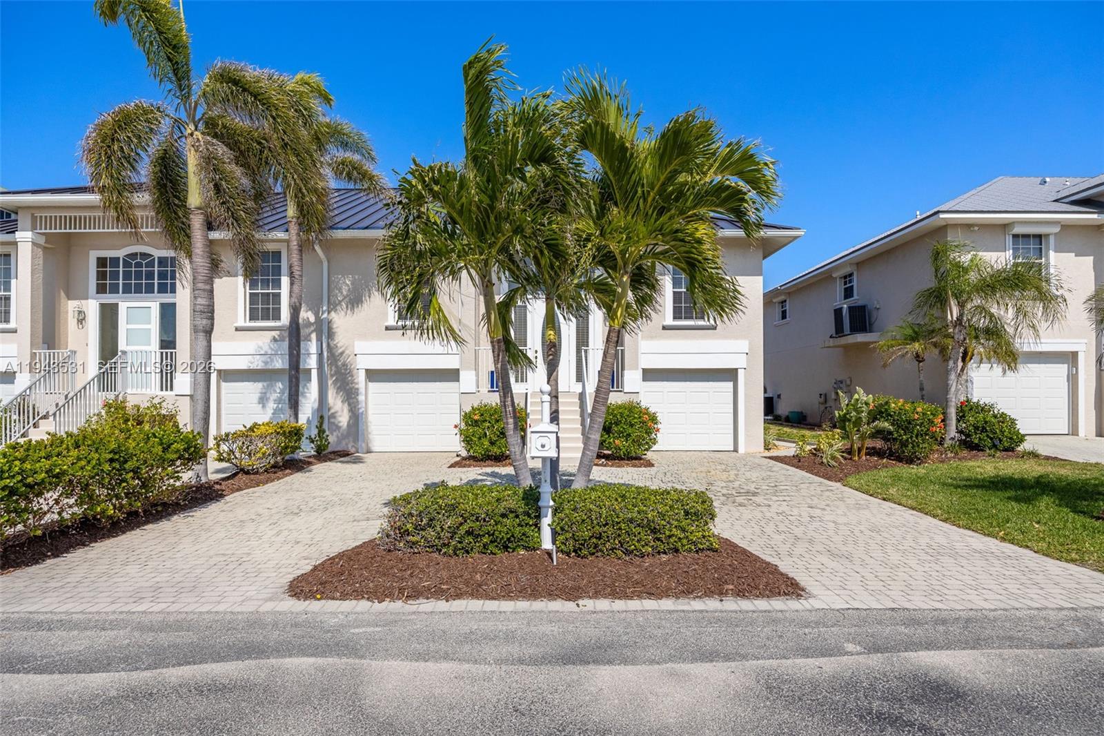 OLD PELICAN BAY - Residential