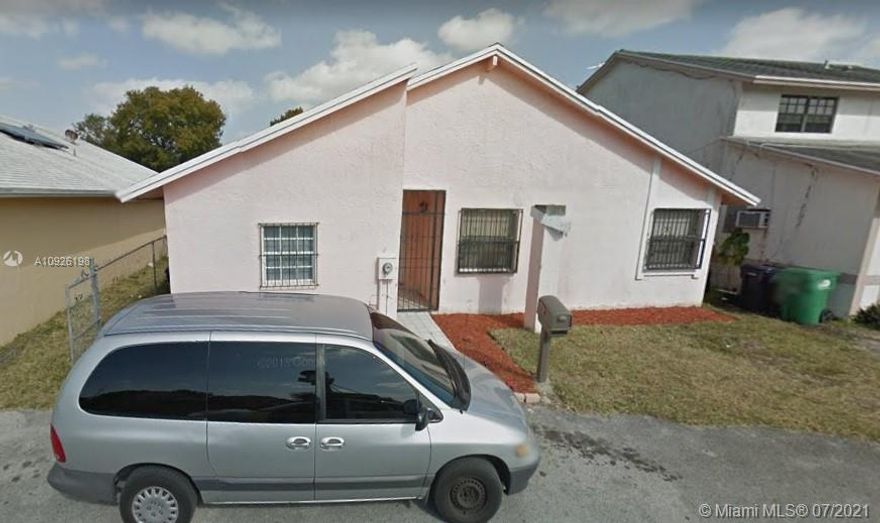 Investors dream! Perfect fix and flip property or for end buyer willing to to renovate to become dream property. Property has 4 bedrooms, 2 bath, nice yard. One year rental restriction, brand new roof. Ready to close. Vacant

Won't last. ARV value 280,000. Call now for showing instructions.