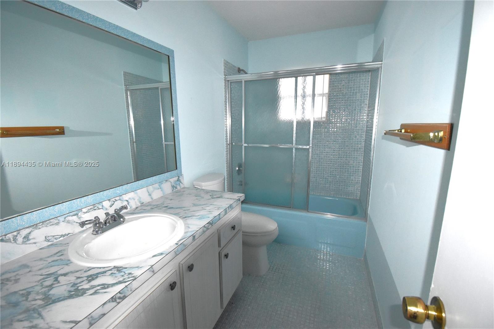 LAUDERDALE WEST 3 SEC - Residential
