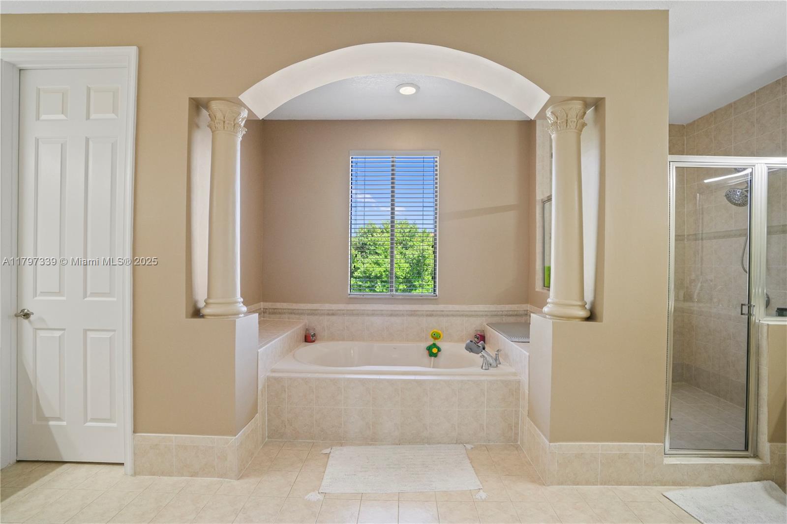 CUTLER CAY - Residential