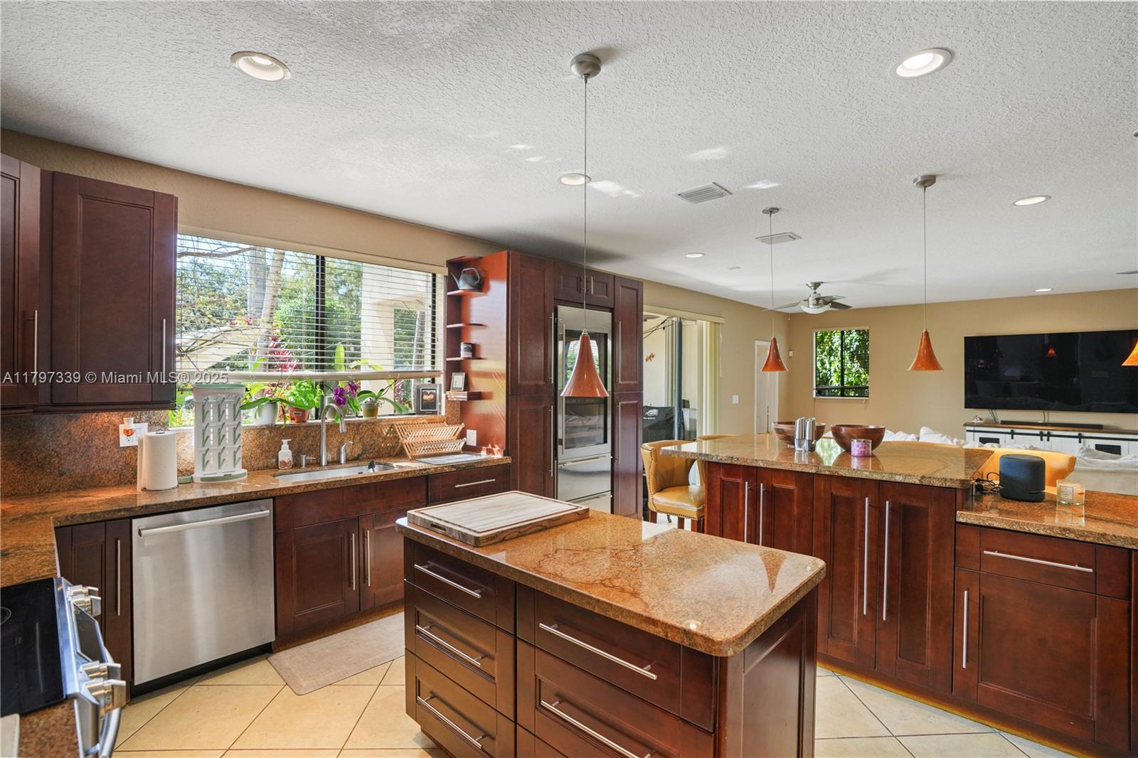 CUTLER CAY - Residential