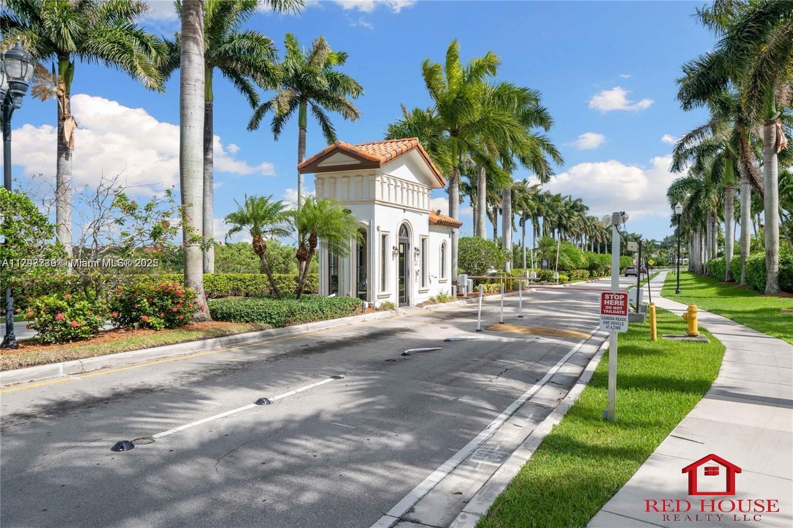 CUTLER CAY - Residential