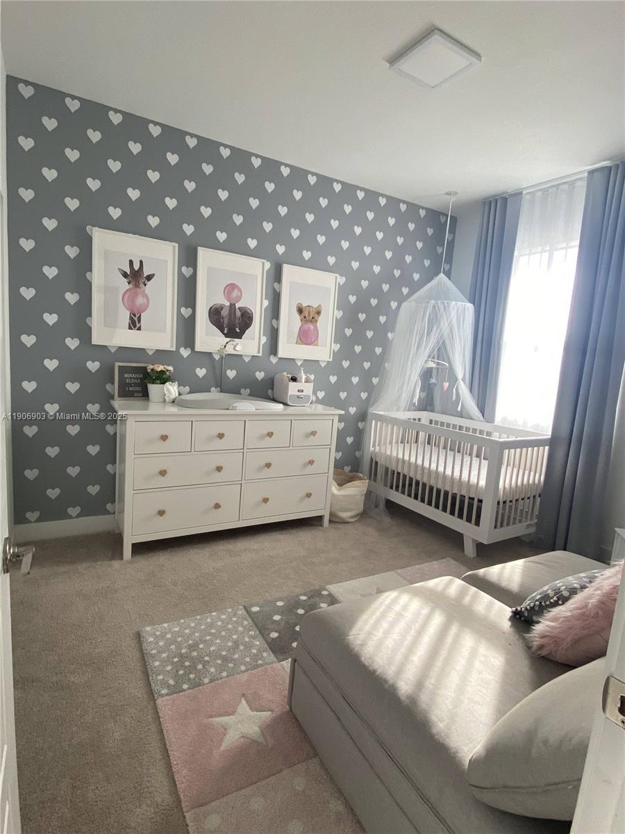 DUNNWOODY LAKE - Residential