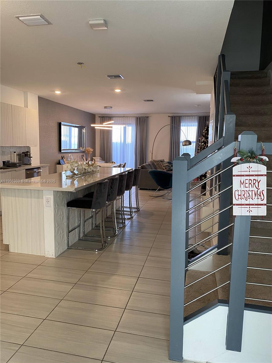 DUNNWOODY LAKE - Residential