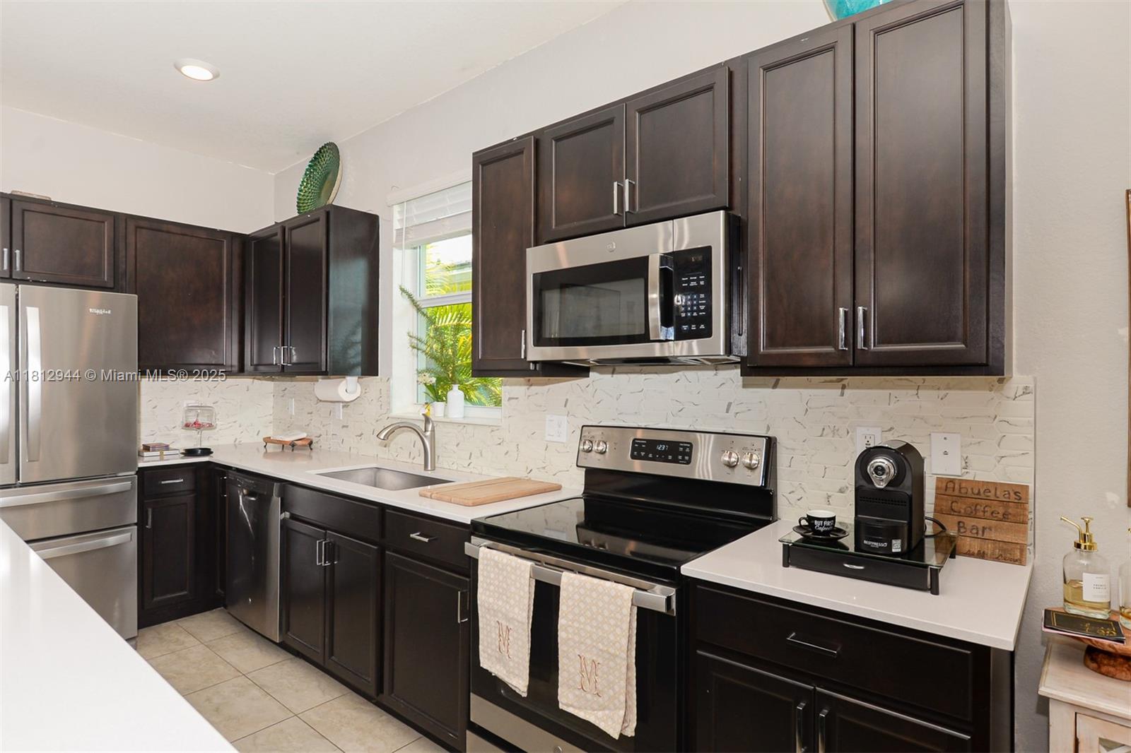 8410 NW Greenbank Cir