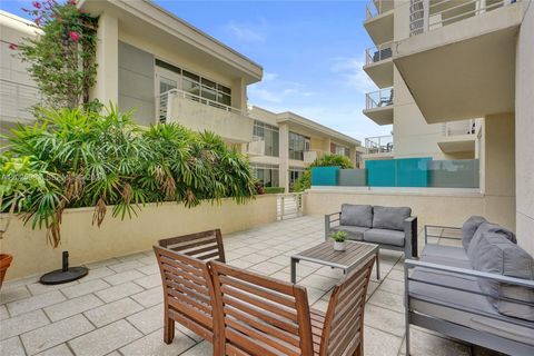 Tiny photo for 3250 NE 1st Ave #511, Miami, FL 33137 (MLS # A12025983)