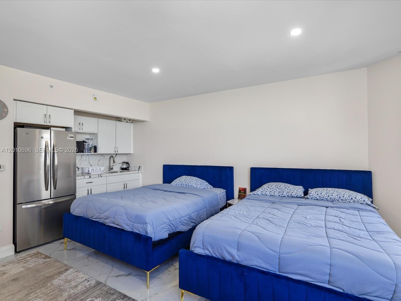 OCEAN POINT BEACH CLUB CO - Residential