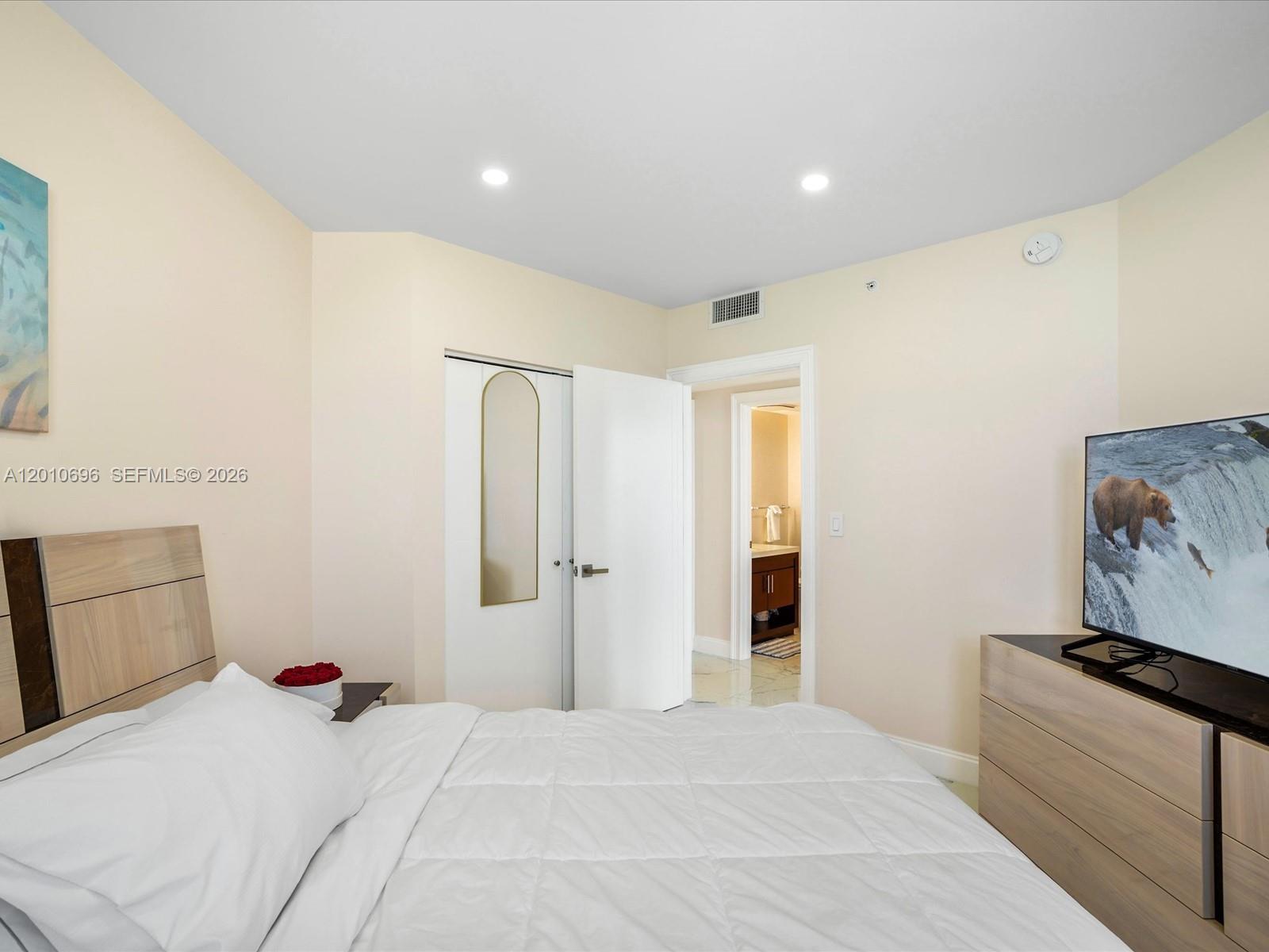 OCEAN POINT BEACH CLUB CO - Residential