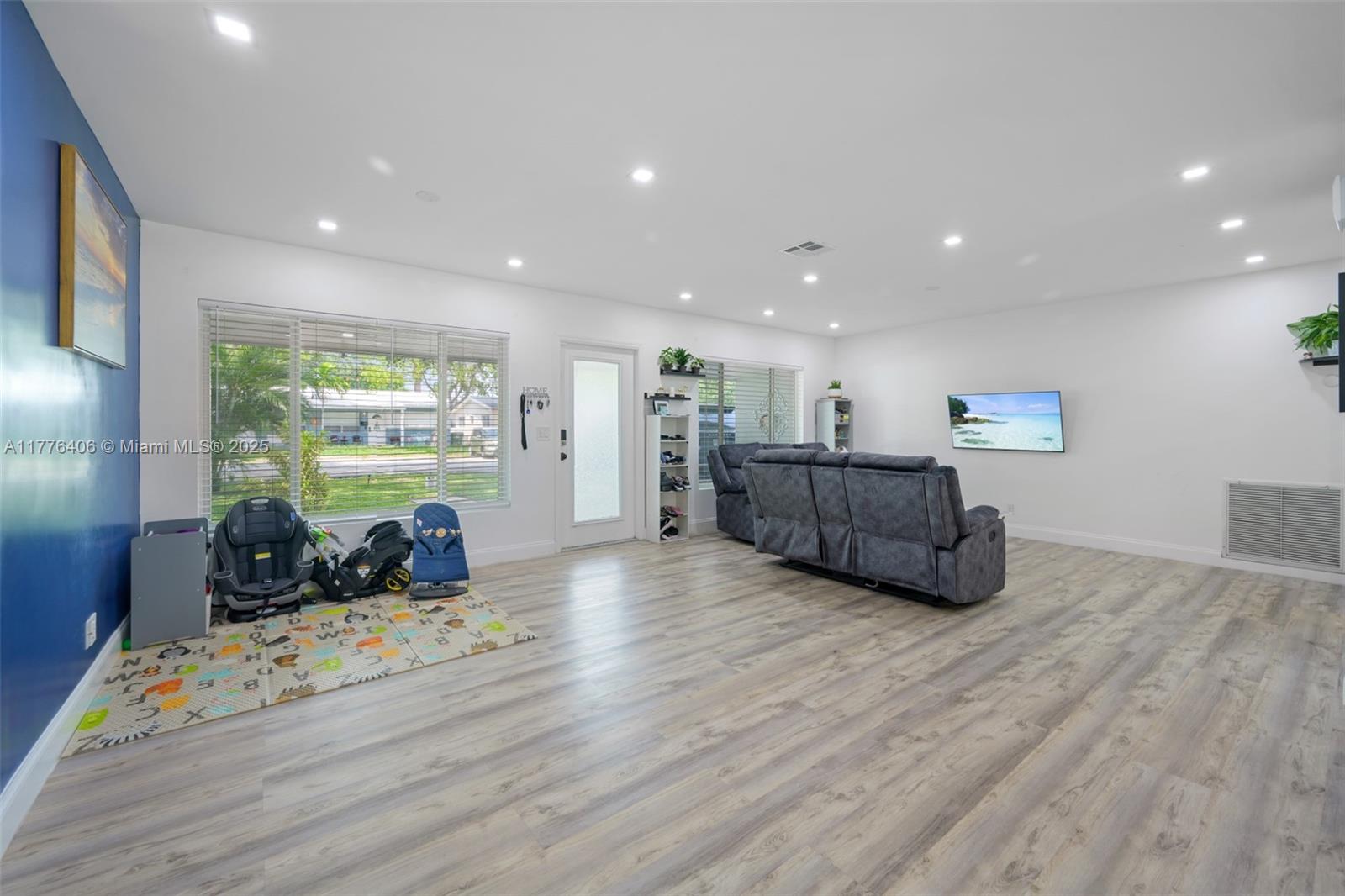 OAK ACRES - Residential