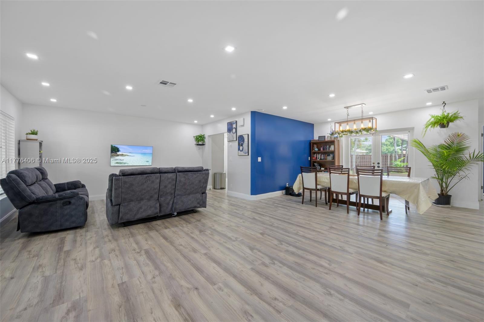 OAK ACRES - Residential