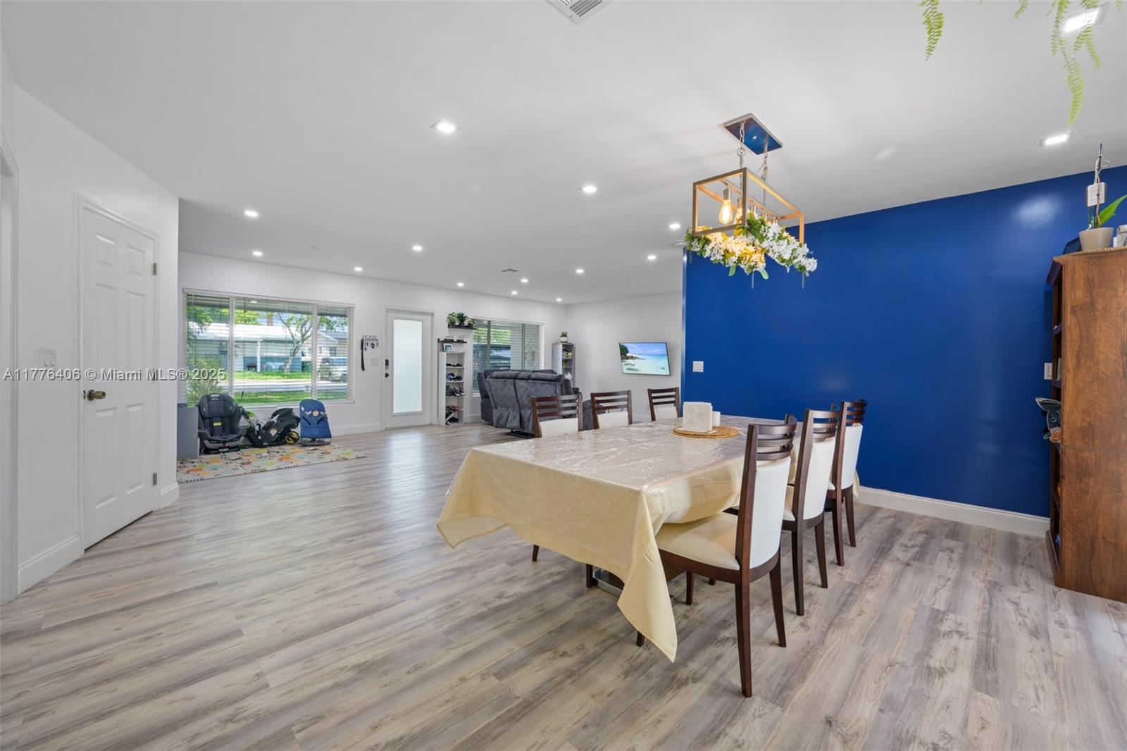 OAK ACRES - Residential