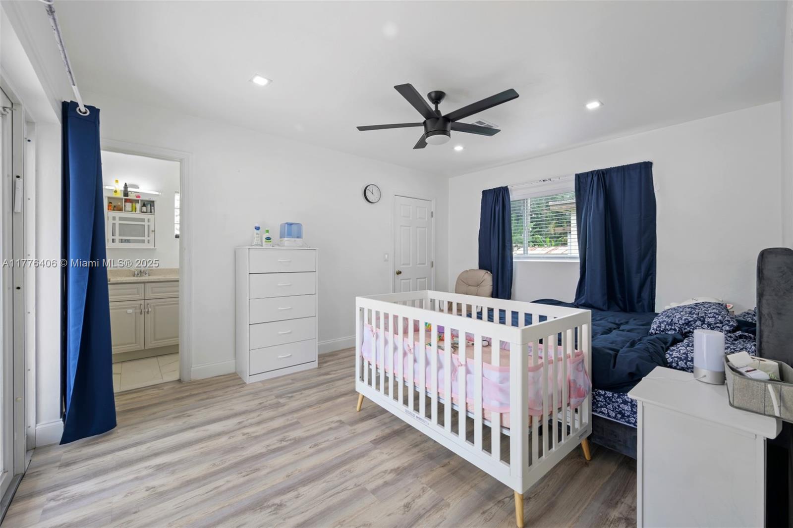OAK ACRES - Residential