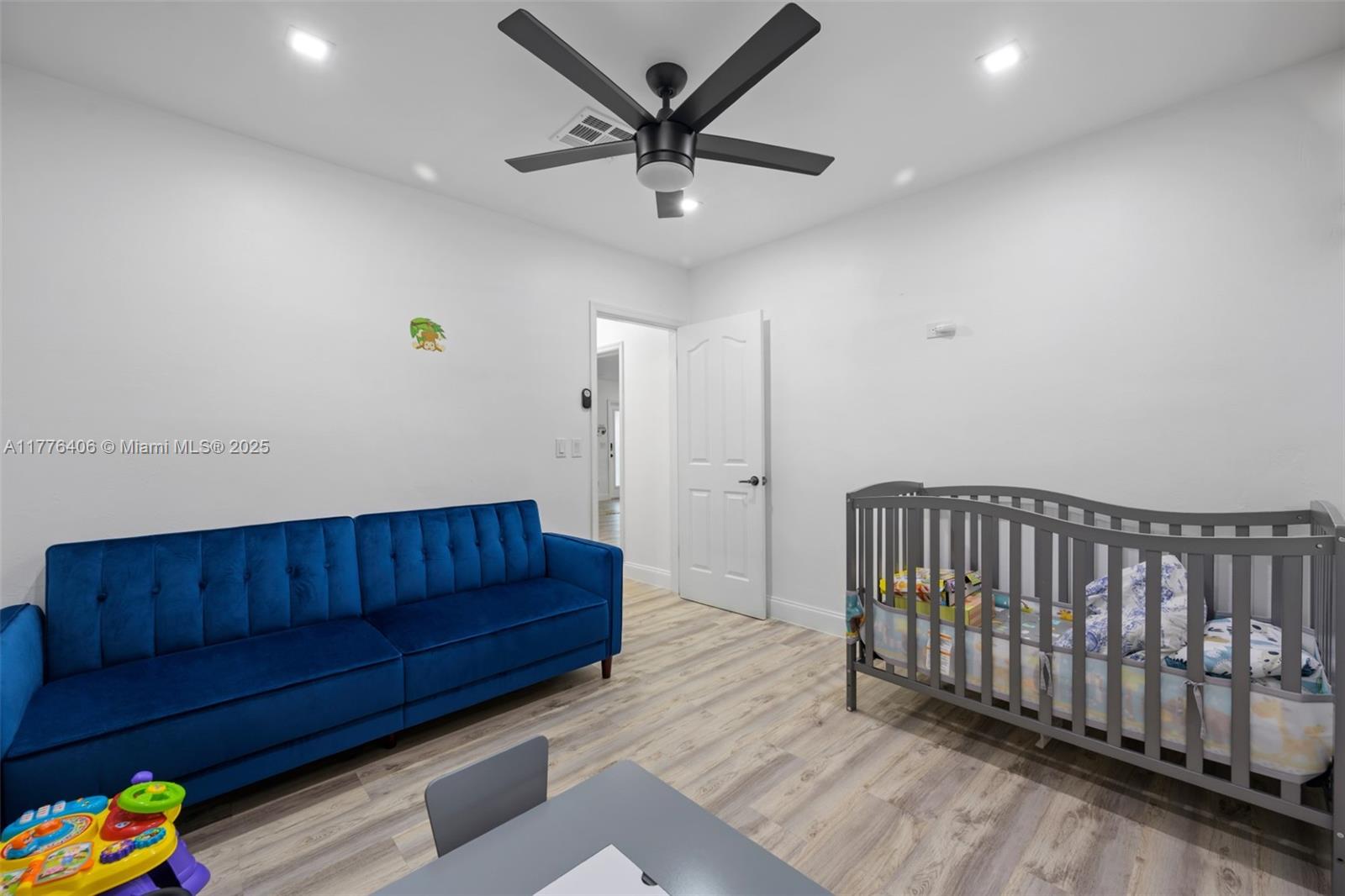 OAK ACRES - Residential