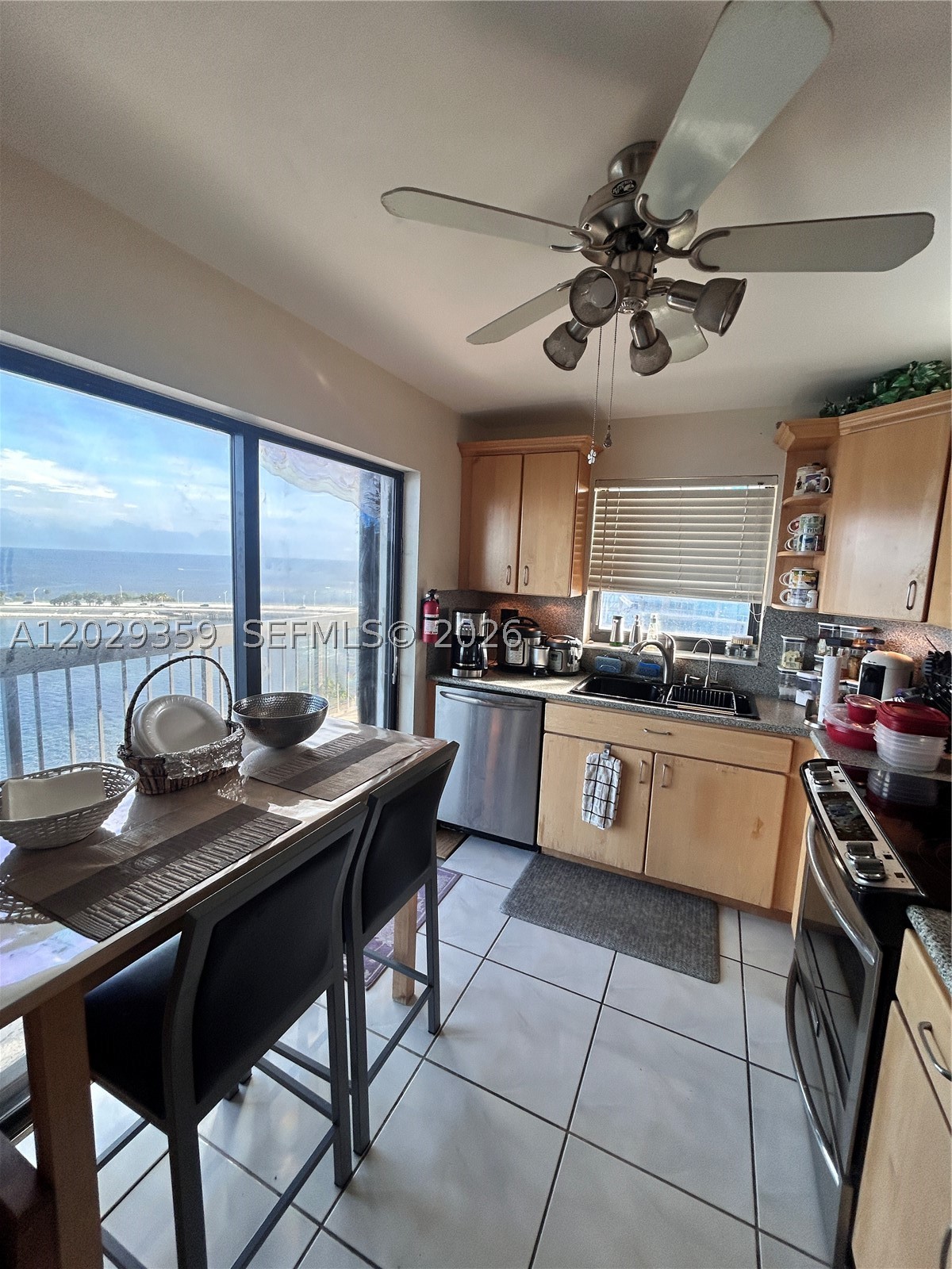 2333 Brickell Ave 1402