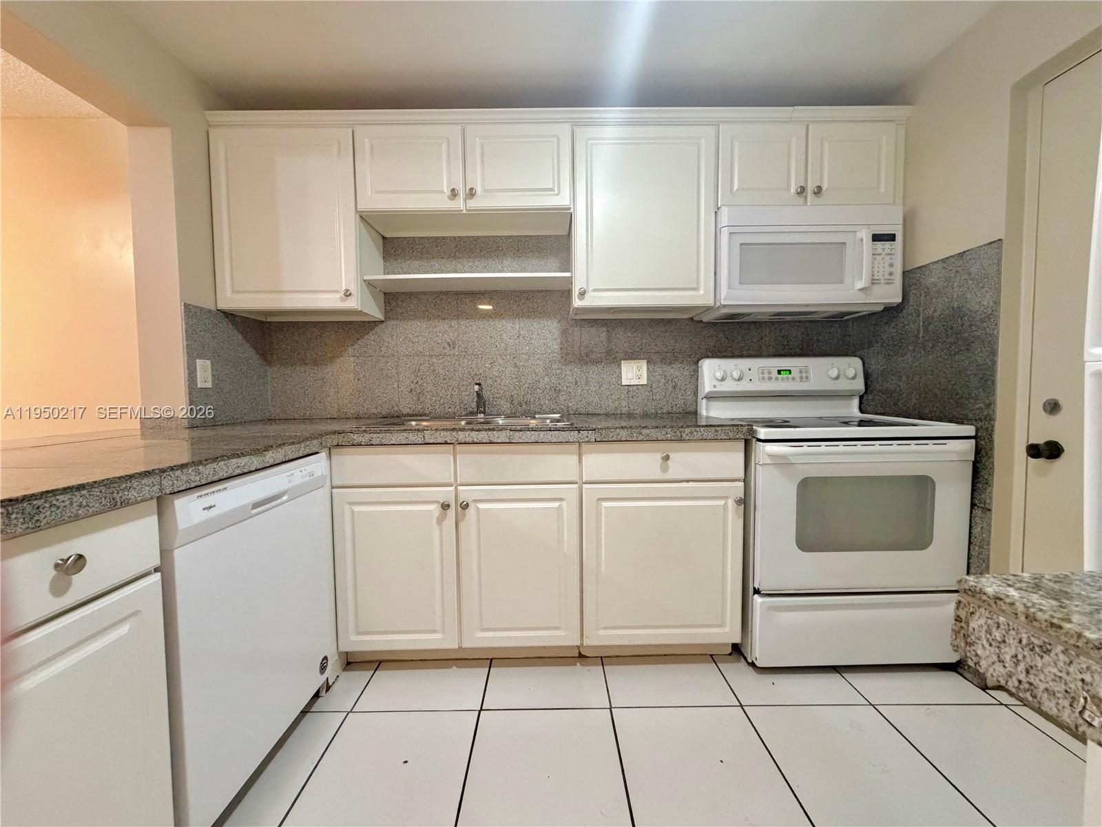 CYPRESS BEND I-D CONDO - Residential