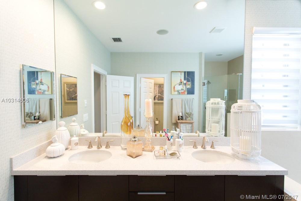 GRAND BAY NORTH - Residential