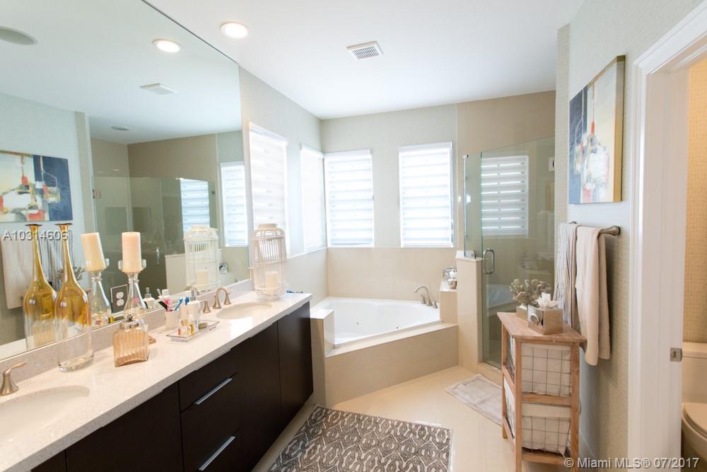 GRAND BAY NORTH - Residential