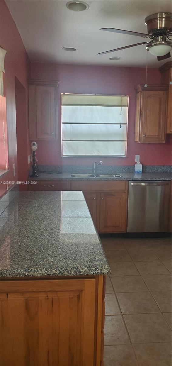 RIVER PARK UNIT 5 - Residential
