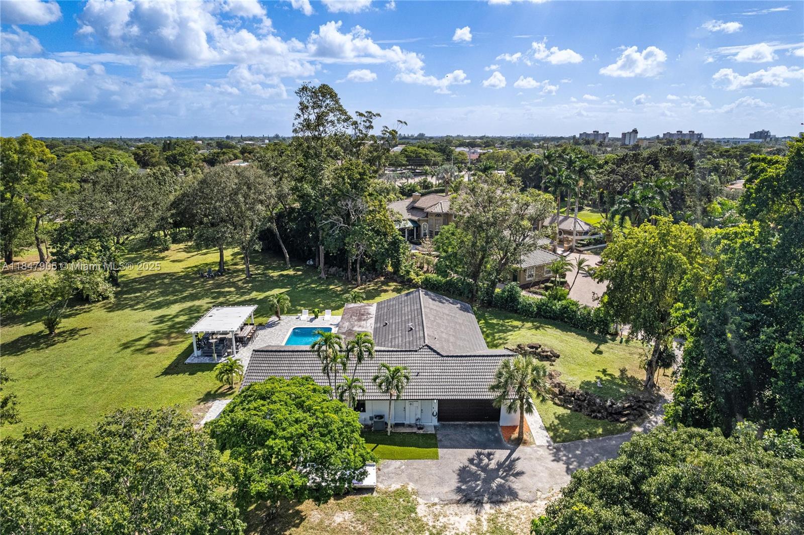 9550 NW 42nd Ct