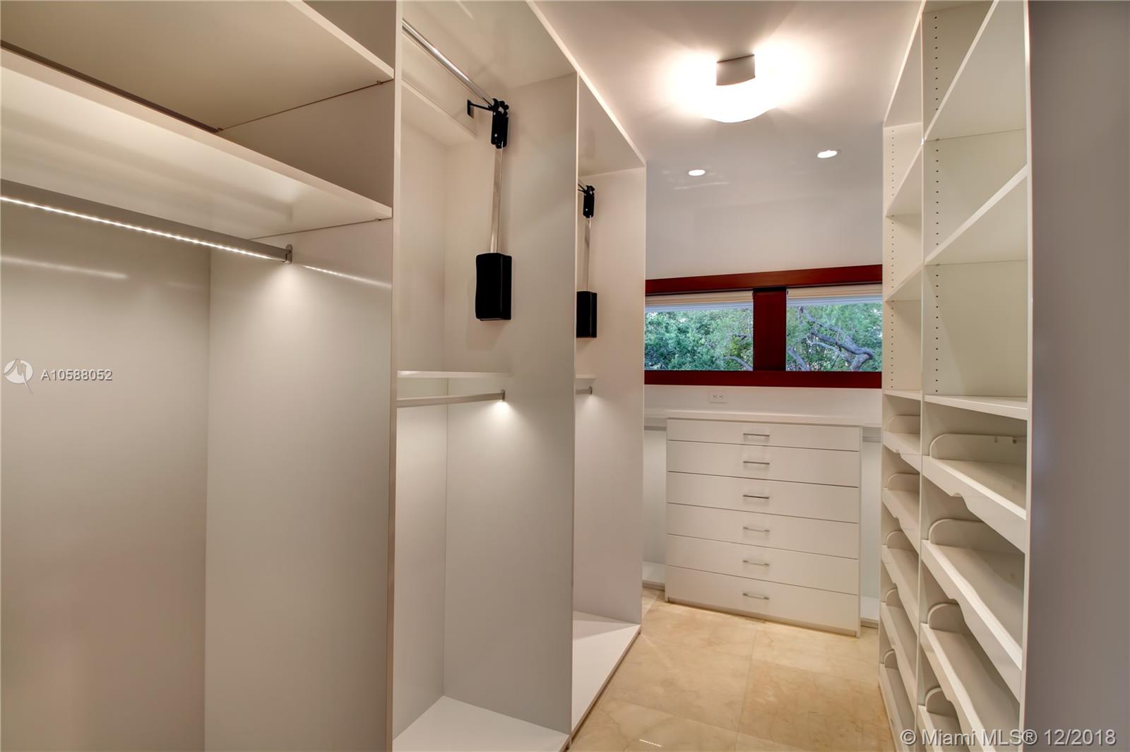 GABLES ESTATES NO 3 - Residential