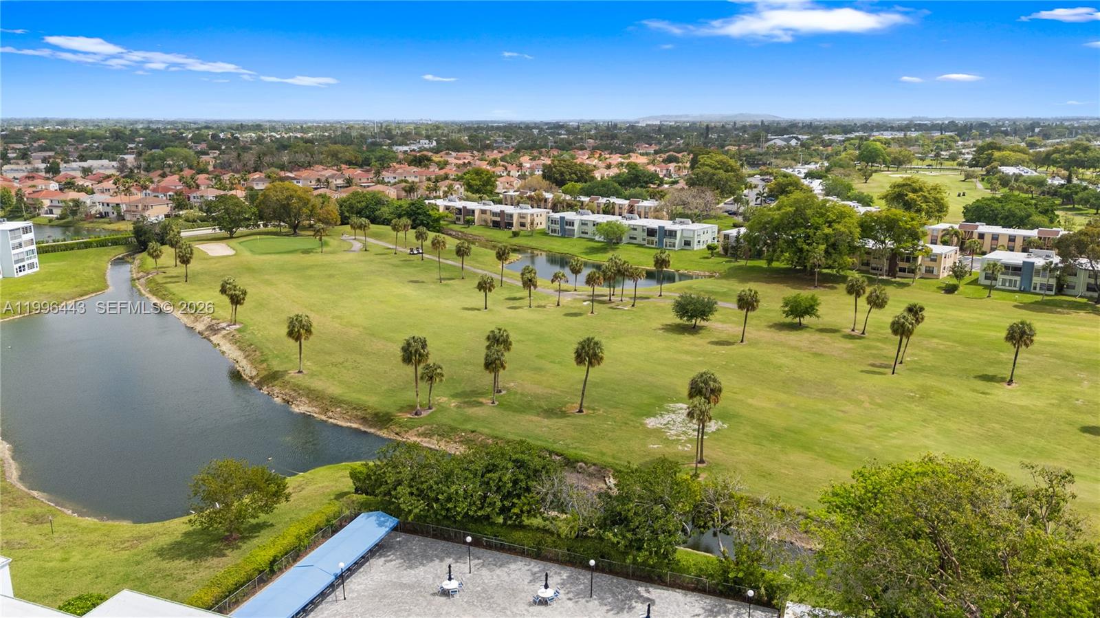 12B OF PALM SPRINGS 2 CON - Residential