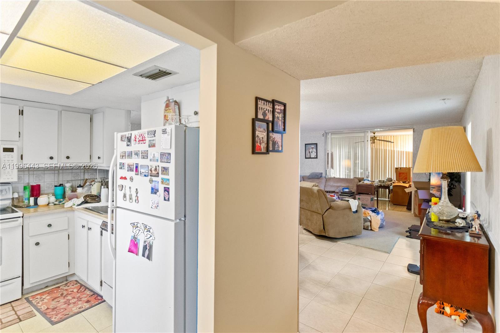 12B OF PALM SPRINGS 2 CON - Residential