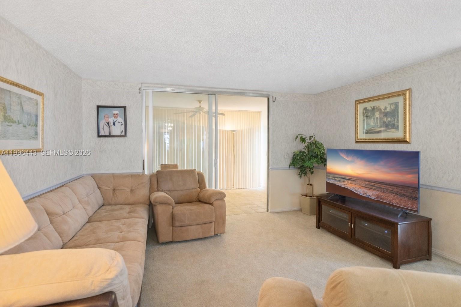 12B OF PALM SPRINGS 2 CON - Residential