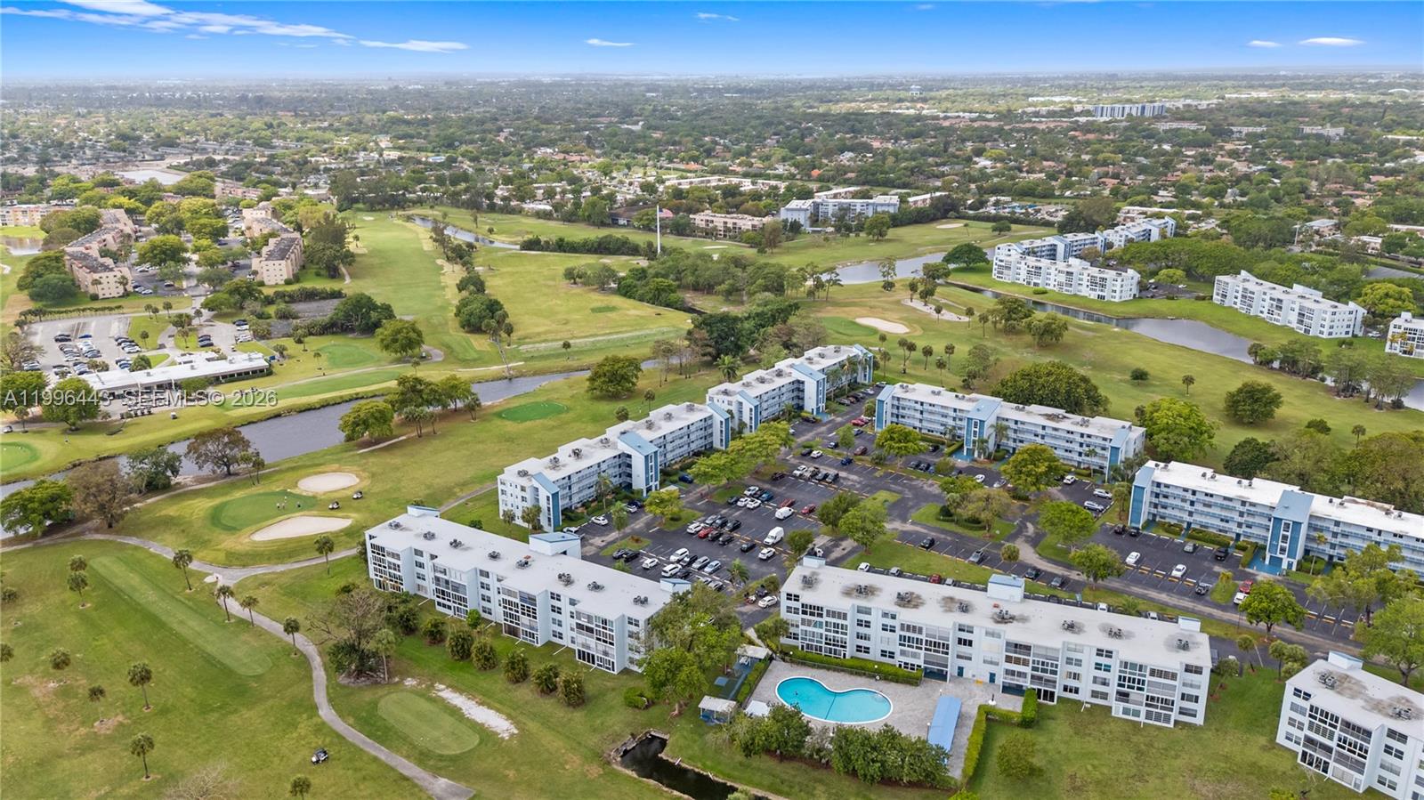 12B OF PALM SPRINGS 2 CON - Residential