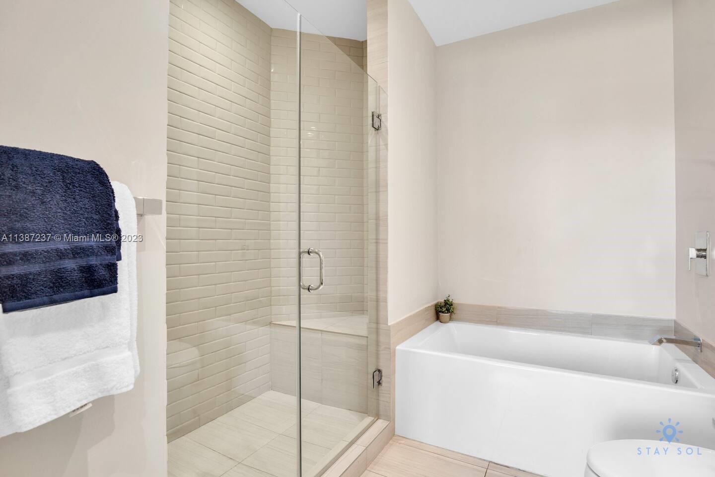 4010 SOUTH OCEAN CONDO - Residential