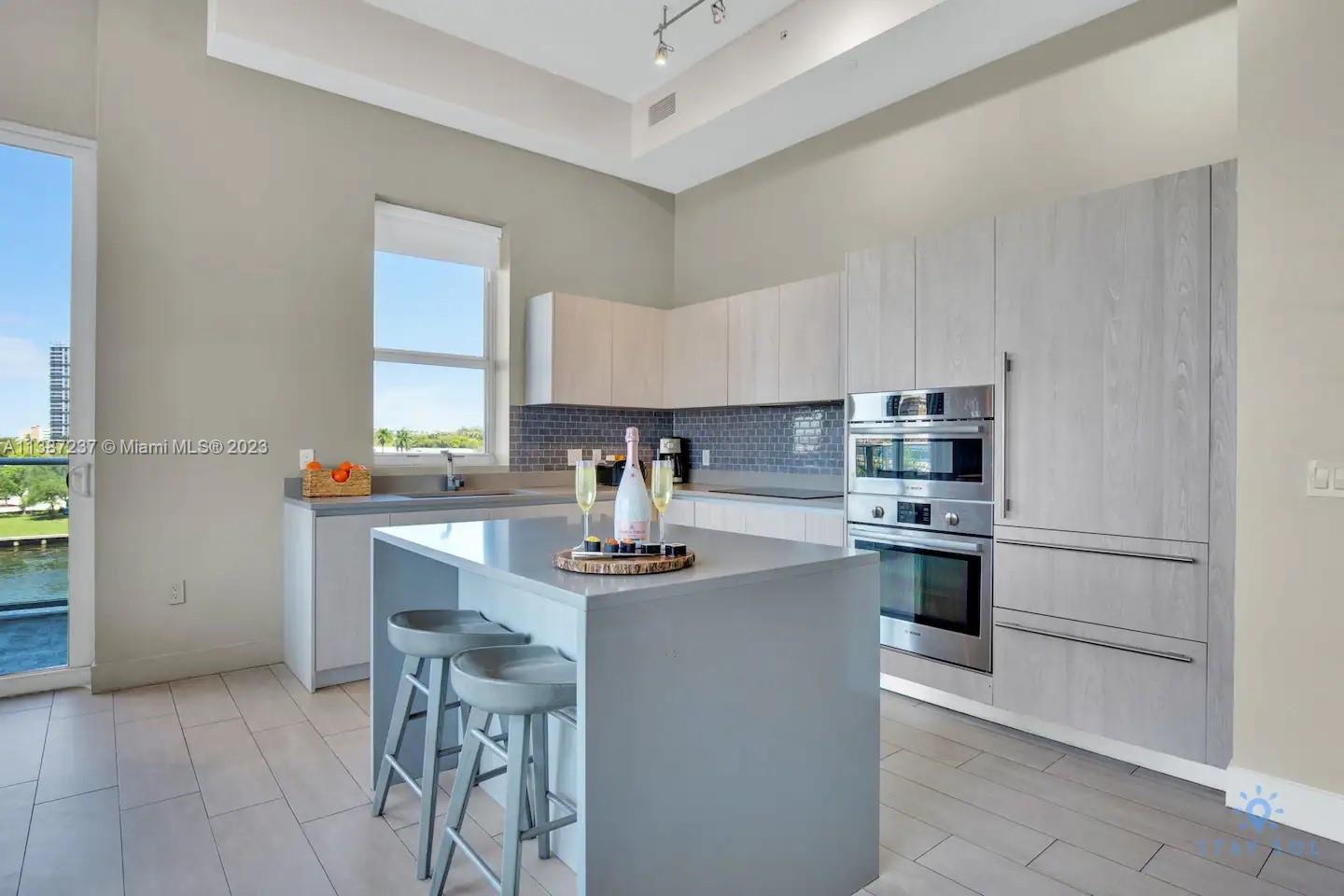 4010 SOUTH OCEAN CONDO - Residential