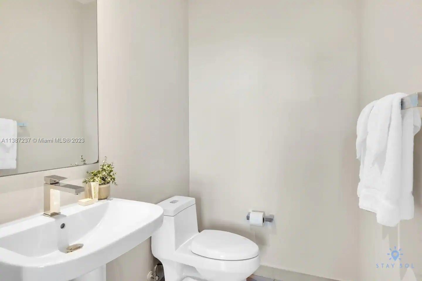 4010 SOUTH OCEAN CONDO - Residential