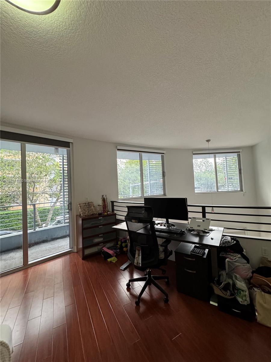 3339 Virginia St 121