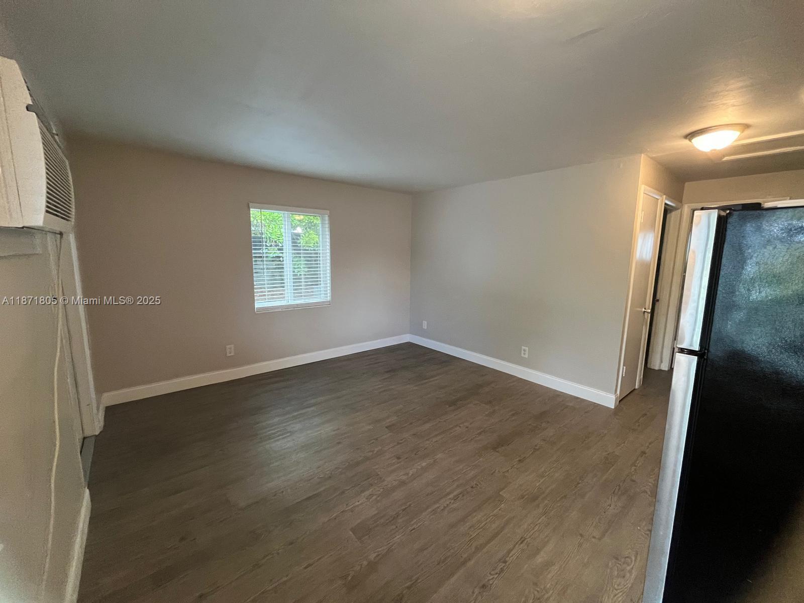 WELWYN MANOR - Residential Lease