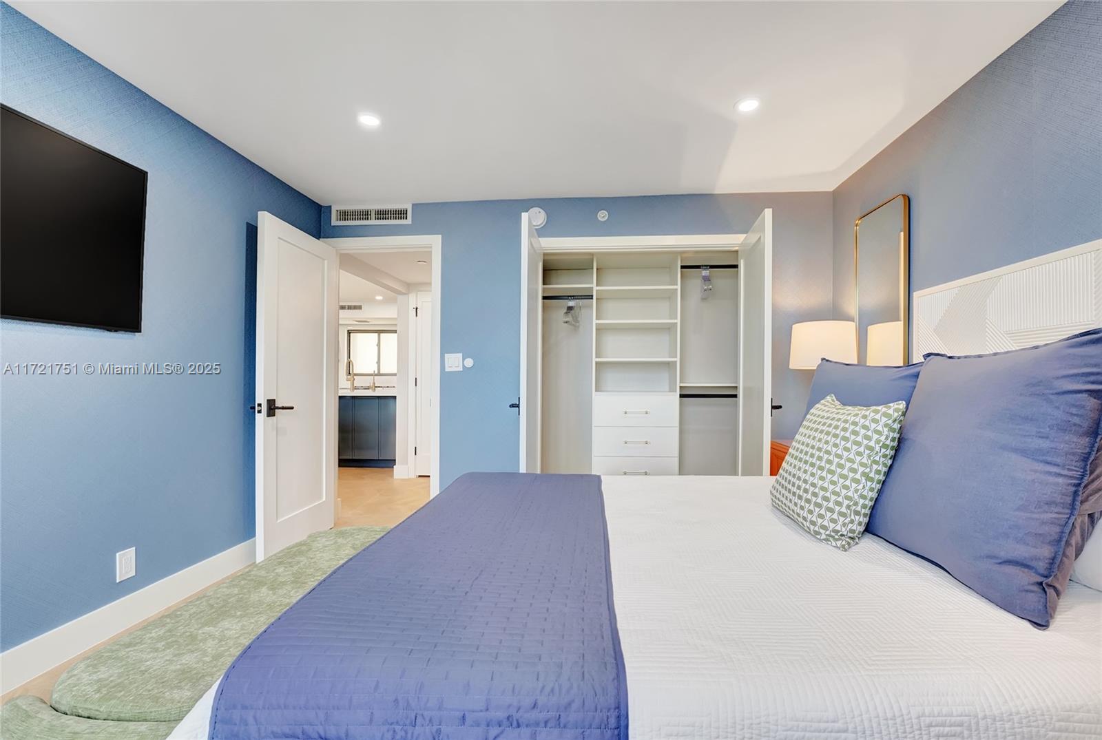 OCEAN TRAIL CONDO III - Residential Lease